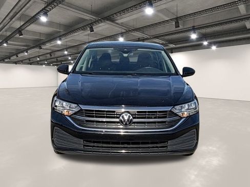 Used 2024 Volkswagen Jetta SE image 18