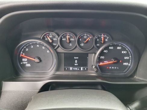Used 2023 Chevrolet Silverado 1500 Custom AWD/4WD image 19