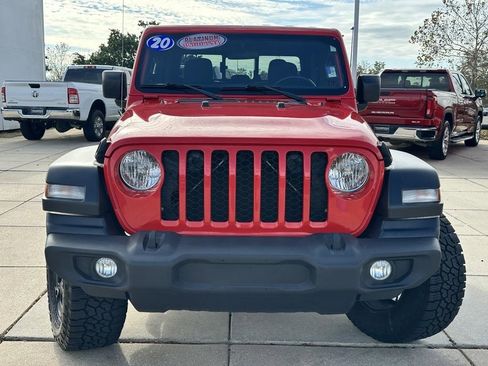 Used 2020 Jeep Gladiator Sport w/ Quick Order Package 24S image 2