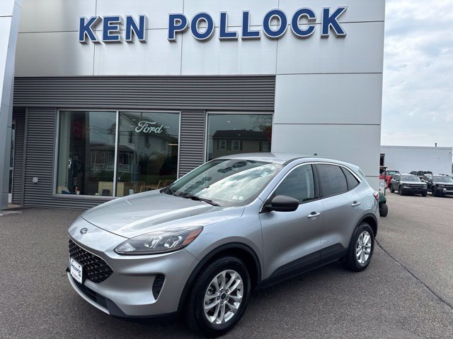 Certified 2022 Ford Escape SE AWD/4WD image 2