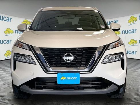 Used 2023 Nissan Rogue SV AWD/4WD image 2
