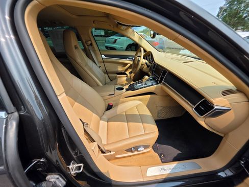 Used 2011 Porsche Panamera 4S AWD/4WD image 34