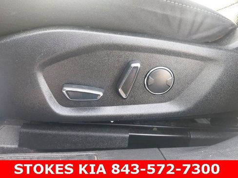 Used 2019 Ford Fusion SE image 22