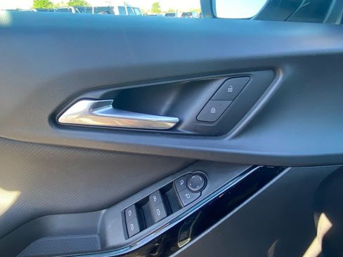 Used 2025 Chevrolet Equinox LT w/ Convenience Package II FWD image 11