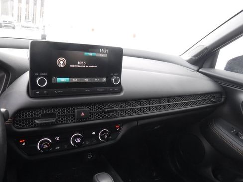 Used 2024 Honda HR-V Sport image 16