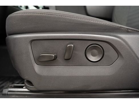 Certified 2025 Chevrolet Silverado 2500 LT w/ Convenience Package image 14