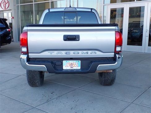 Used 2020 Toyota Tacoma SR5 image 4