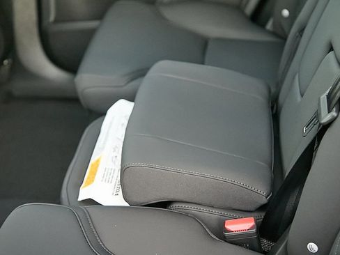 New 2026 Volvo XC90 B6 Plus w/ Protection Package Premier image 21