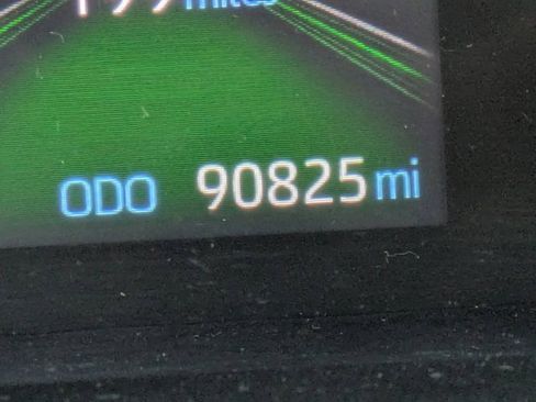 Used 2021 Toyota RAV4 XLE Premium image 33