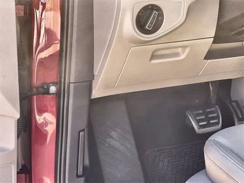 Used 2019 Volkswagen Atlas SE w/ Towing Package image 29