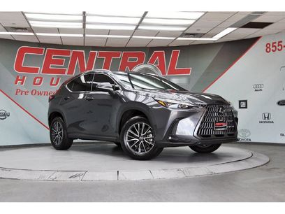Used 2025 Lexus NX 250 FWD w/ Towing Package (2000 Lbs)
