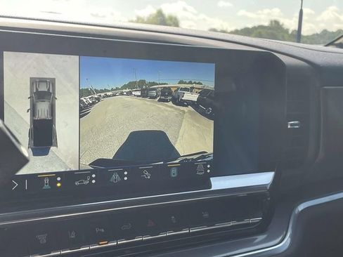 Used 2025 Chevrolet Silverado 3500 High Country w/ Technology Package AWD/4WD image 19