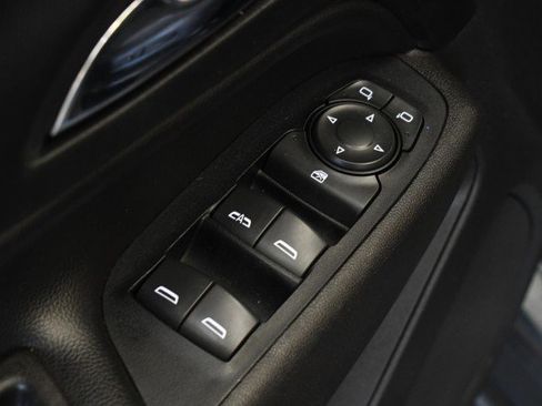 Used 2019 Chevrolet Equinox LT AWD/4WD image 21