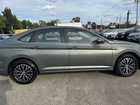 Used 2019 Volkswagen Jetta SEL FWD image 4