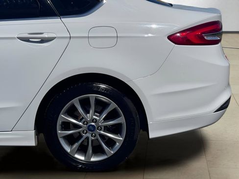 Used 2017 Ford Fusion SE w/ Fusion SE Technology Package FWD image 37