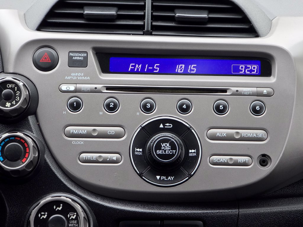 Used 2013 Honda Fit image 12