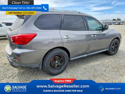 Used 2017 Nissan Pathfinder S image 4