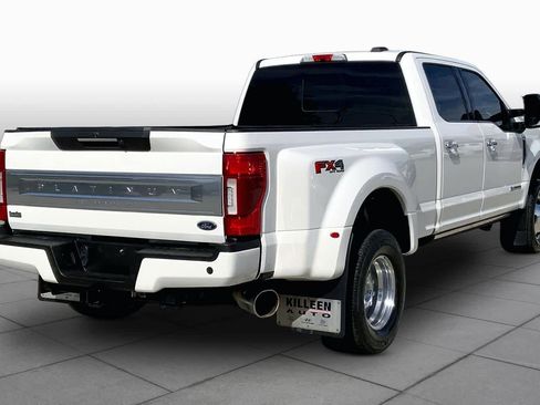 Used 2022 Ford F350 Platinum w/ FX4 Off-Road Package AWD/4WD image 12