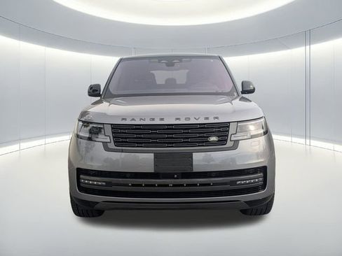 Used 2023 Land Rover Range Rover SE image 3