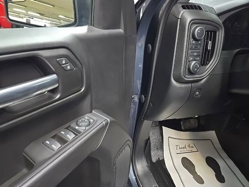 Used 2020 Chevrolet Silverado 1500 Custom Trail Boss w/ Custom Convenience Package image 27