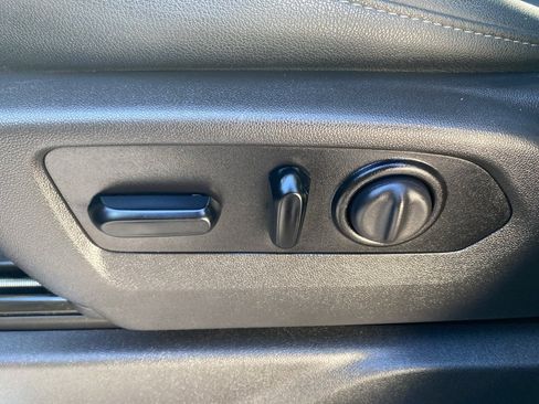 Certified 2021 Chevrolet Silverado 1500 LT Trail Boss w/ Convenience Package II image 27