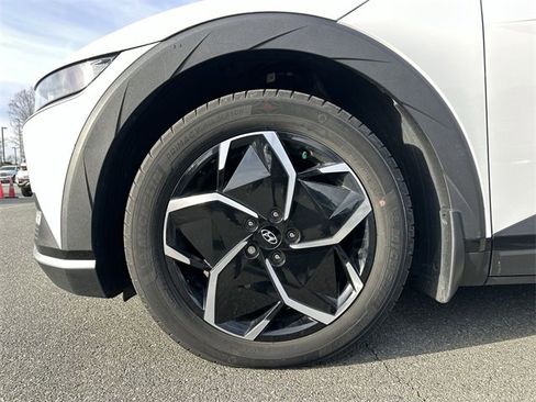 Used 2023 Hyundai Ioniq 5 SEL image 11