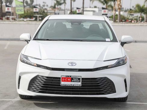 Certified 2025 Toyota Camry LE image 4