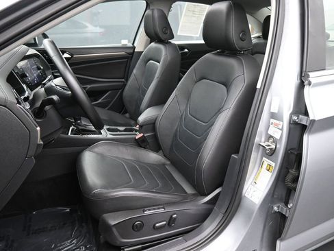 Used 2019 Volkswagen Jetta SEL Premium FWD image 15