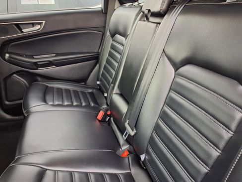 Certified 2024 Ford Edge SEL w/ Convenience Package image 7