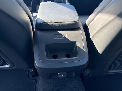 Used 2024 Volvo S60 B5 Core image 21