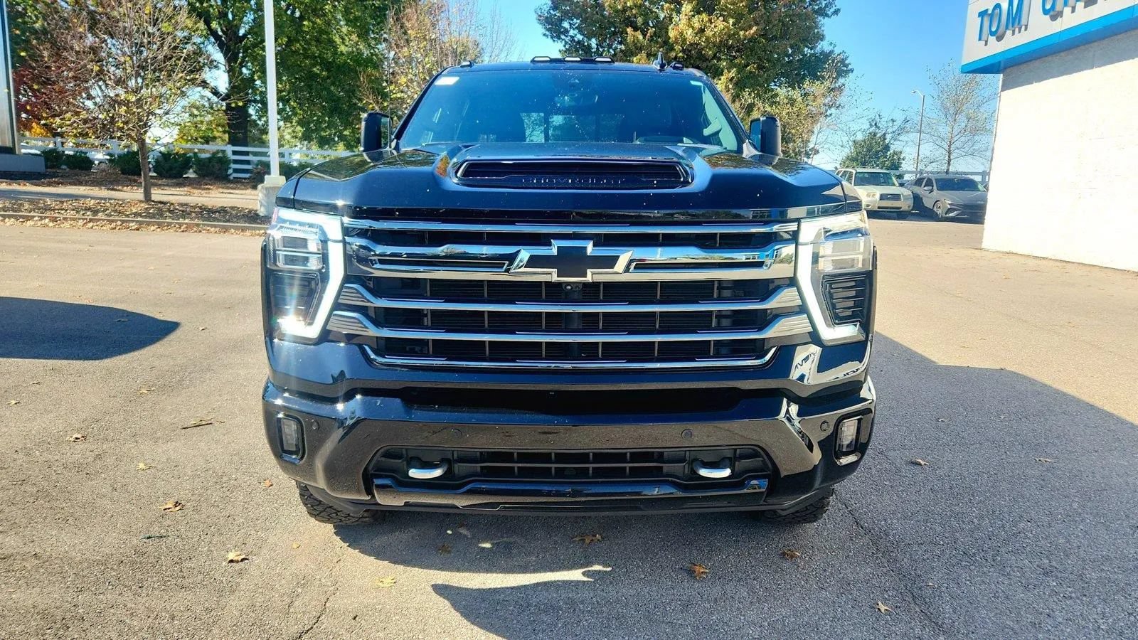 Used 2024 Chevrolet Silverado 2500 High Country w/ High Country Premium Package AWD/4WD image 7