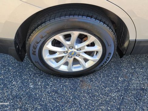 Used 2018 Chevrolet Equinox LT AWD/4WD image 13