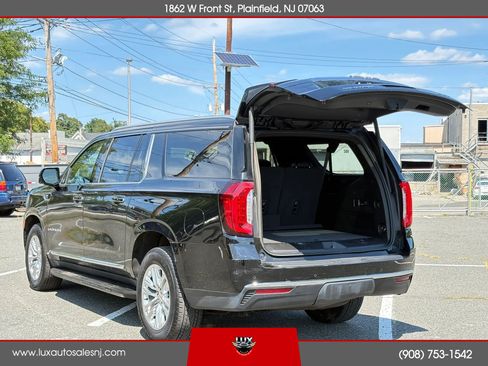 Used 2022 GMC Yukon XL SLT w/ SLT Luxury Package AWD/4WD image 15