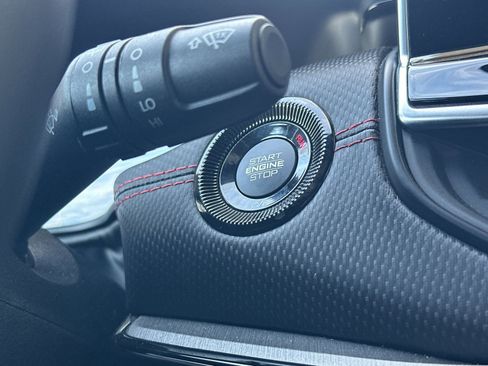 Used 2024 Jeep Compass Trailhawk image 21