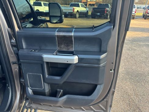 Used 2022 Ford F350 Lariat w/ Tremor Off-Road Package image 19