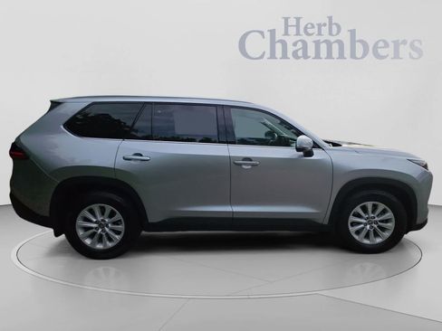 Used 2026 Toyota Grand Highlander AWD image 11