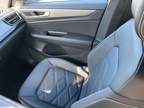 New 2026 Volkswagen Atlas Cross Sport SE image 26