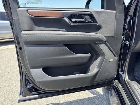 New 2026 GMC Yukon XL Denali RWD image 18