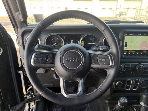 Used 2023 Jeep Wrangler Unlimited Sahara w/ Cold Weather Group image 21