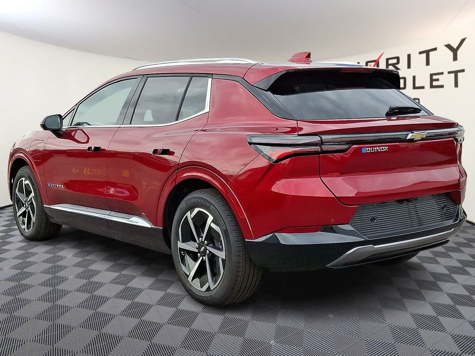 New 2025 Chevrolet Equinox EV LT FWD image 6
