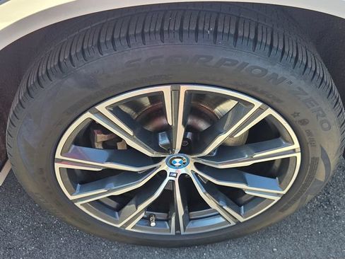 Used 2024 BMW X5 xDrive50e w/ Executive Package AWD/4WD image 10