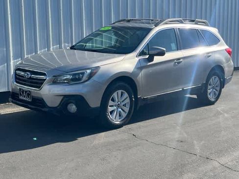 Used 2019 Subaru Outback 2.5i Premium w/ Popular Package #2 AWD/4WD image 1