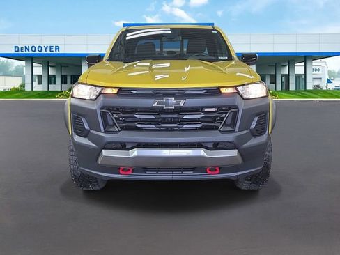 Used 2023 Chevrolet Colorado Trail Boss w/ Technology Package image 4