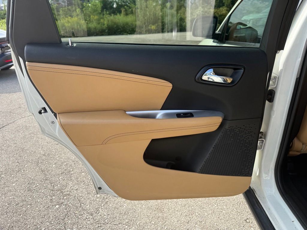 Used 2013 Dodge Journey Crew w/ Flexible Seating Group FWD image 7