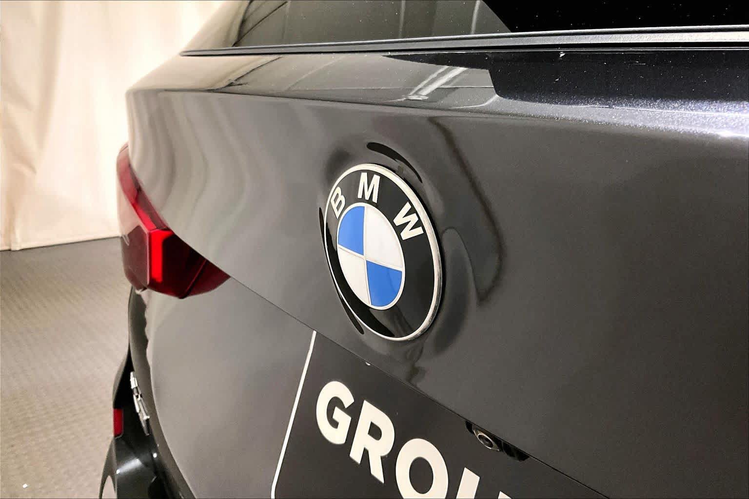 Used 2019 BMW X3 xDrive30i w/ Driving Assistance Package AWD/4WD image 32