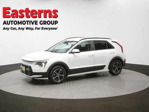 Used 2023 Kia Niro EX image 52
