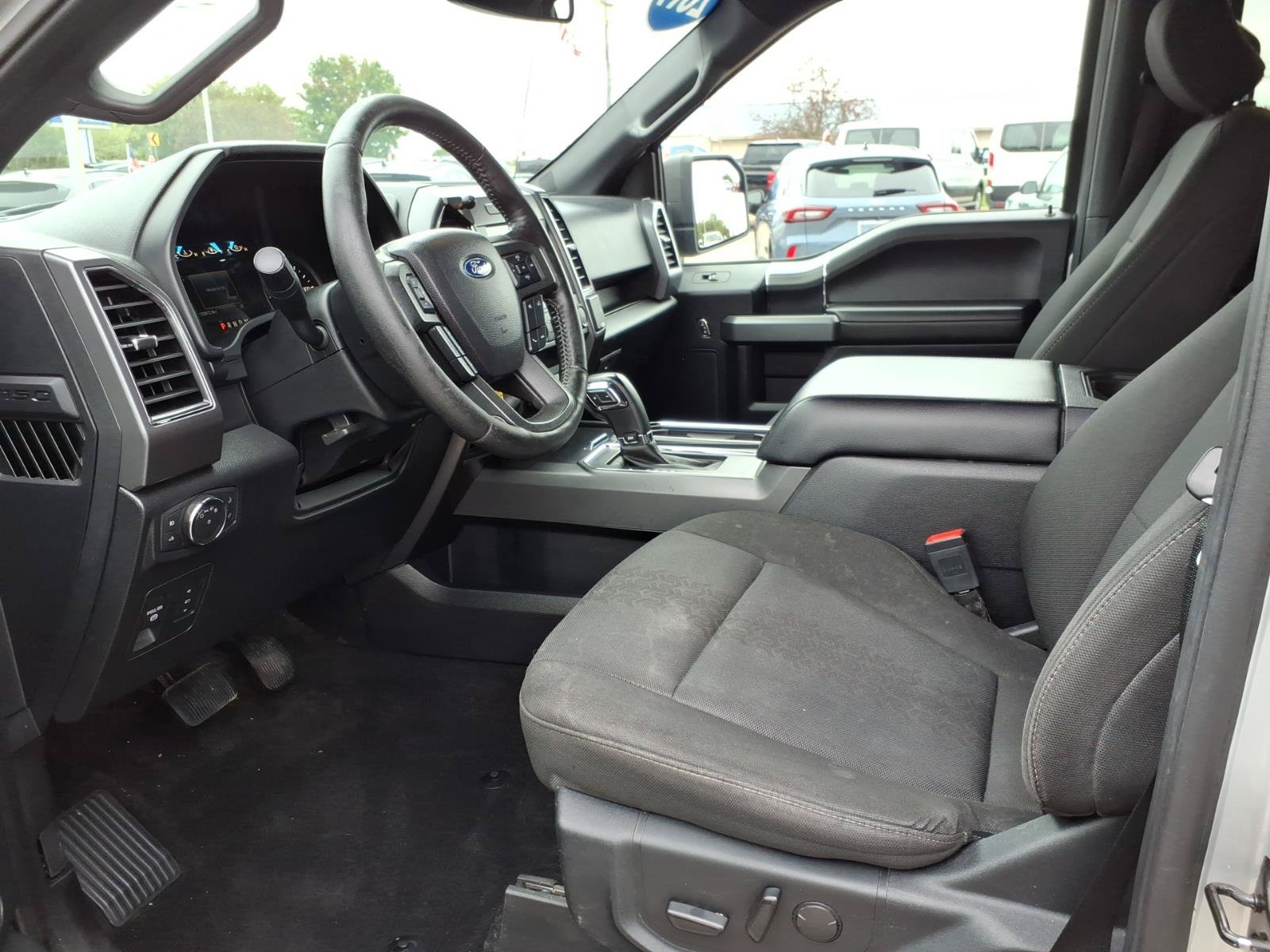 Used 2019 Ford F150 XLT w/ Equipment Group 302A Luxury AWD/4WD image 11
