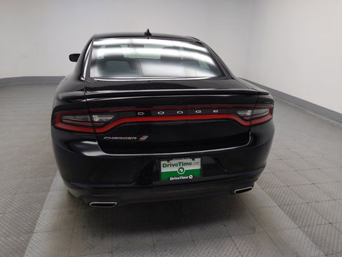 Used 2019 Dodge Charger SXT AWD/4WD image 6