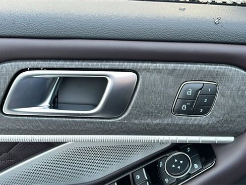 New 2026 Ford Explorer Platinum w/ LUX Leather Package image 8