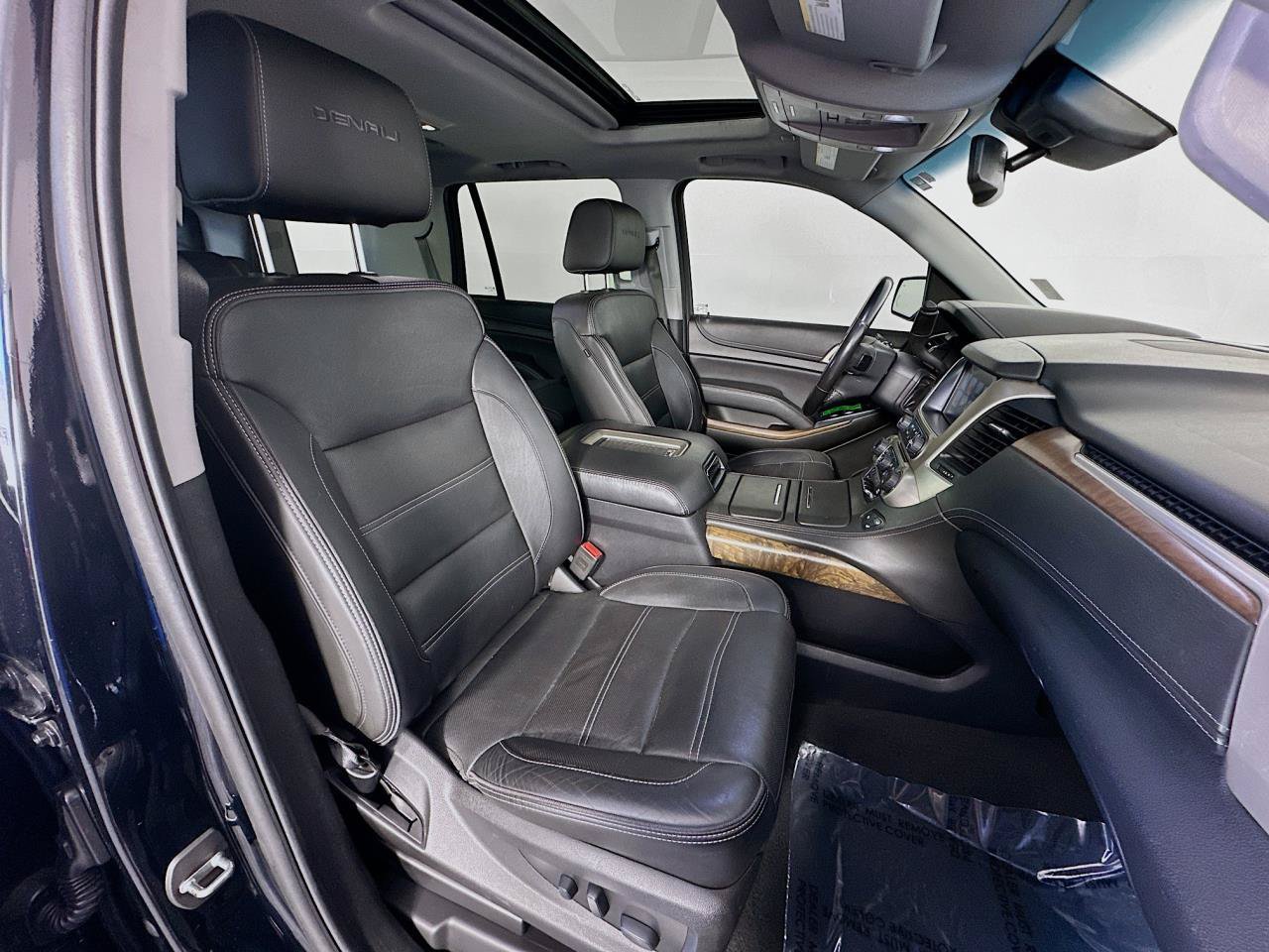 Used 2019 GMC Yukon Denali AWD/4WD image 36